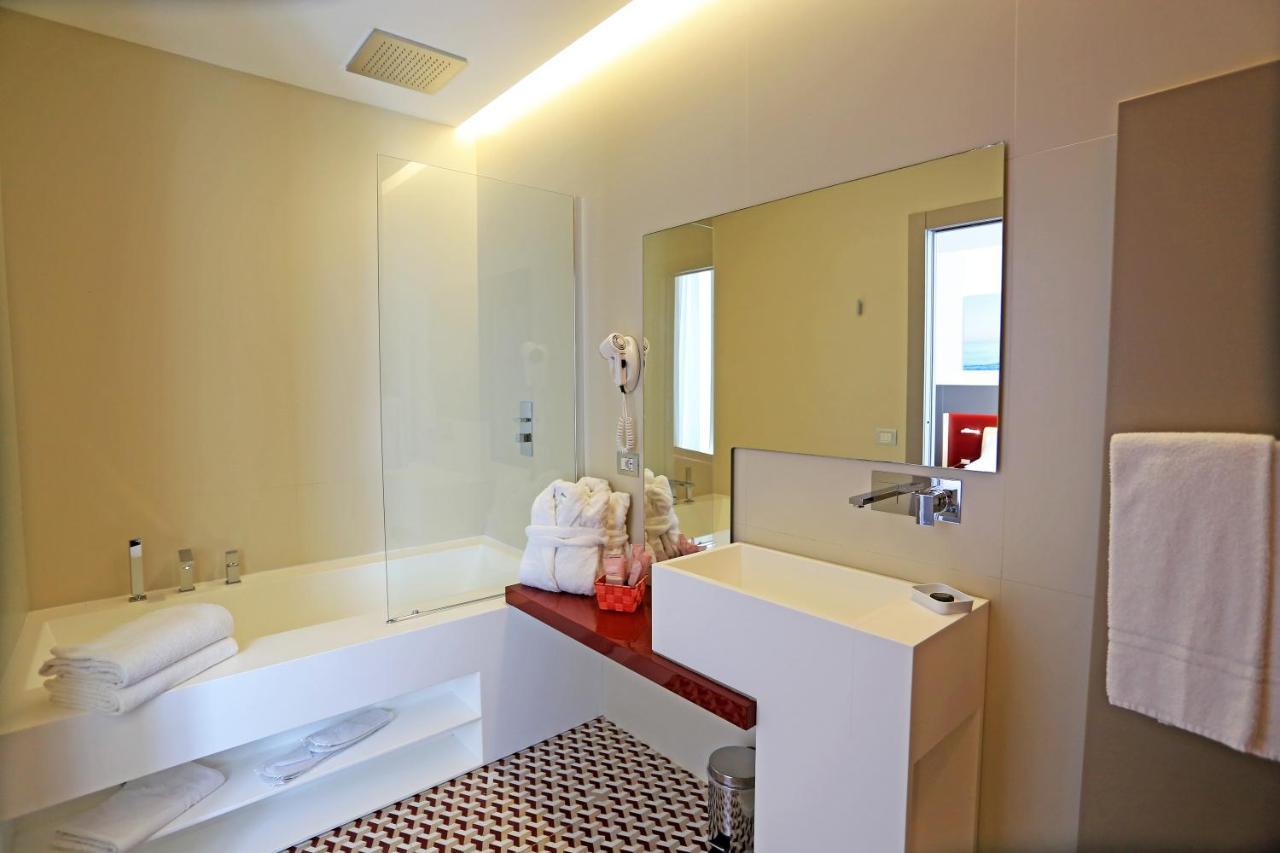 Zafran Boutique Hotel Доналуката Екстериор снимка